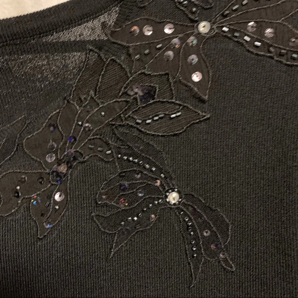 Dress Barn Sequin/Bead Top. NWT‎ Plus Size 18/20